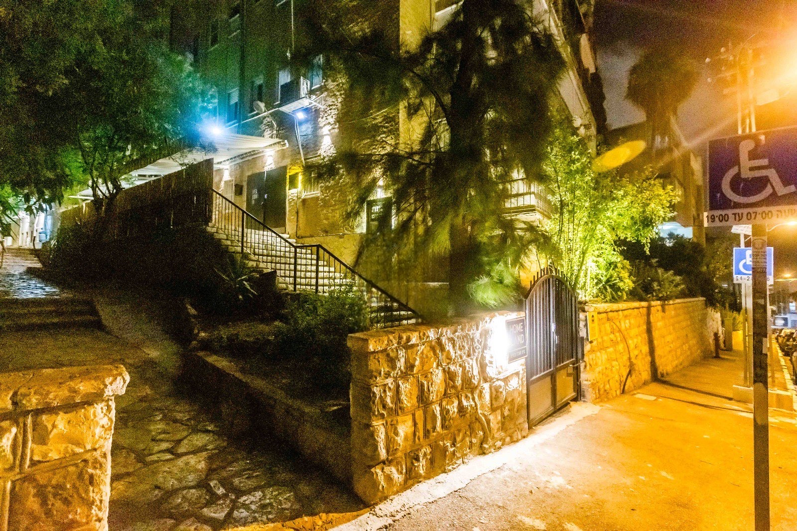Ninna Hotels